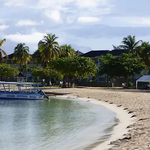 30 Apartment Ocho Rios